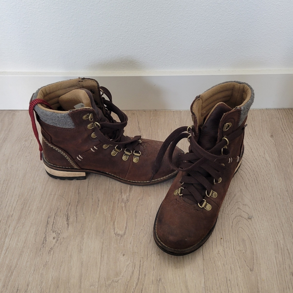 Kodiak Surrey II Boots - Picture 5 of 8